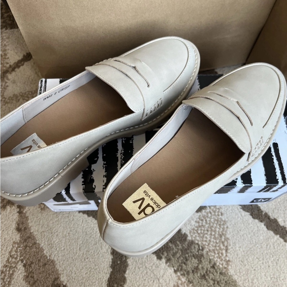 DV Dolce Vita Womens Dune/Beige Lug Loafers Rcrispo - Picture 9 of 9